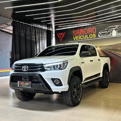 TOYOTA HILUX 2.8 STD 4X4 CD 16V DIESEL 4P MANUAL TOYOTA HILUX 2.8 STD 4X4 CD 16V DIESEL 4P MANUAL